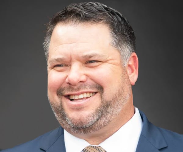 Randy Salsar Headshot